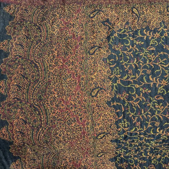 Pine Cone Hill reversible wool paisley jacquard oversize wrap in black & rust - Picture 10 of 11